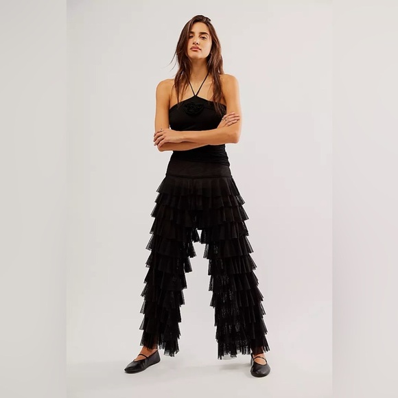 NWT Wide Leg Ruffle Pant - Picture 2 of 3